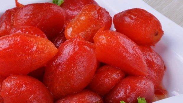 Pomidory w soku własnym bez skórki Przepis na zawijanie pomidorów bez skórki