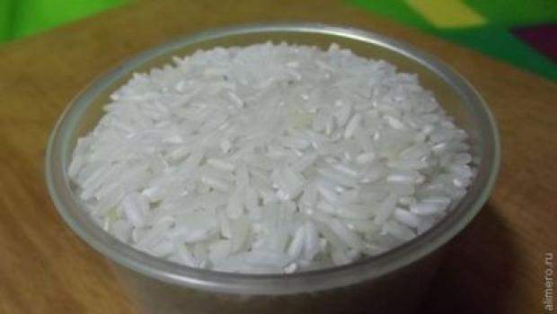 Mlečna riževa kaša v multivarku: recepti, značilnosti kuhanja in pregledi Riževa kaša v multivarku z mlečnim receptom